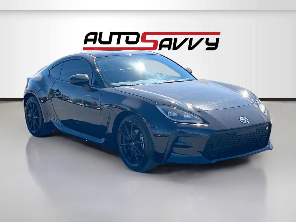 Used 2025 Toyota GR86 Premium w/ ALL Weather Mat Package (TMS) RWD image 1