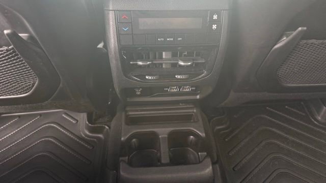 Used 2021 Jeep Grand Cherokee L Laredo image 29
