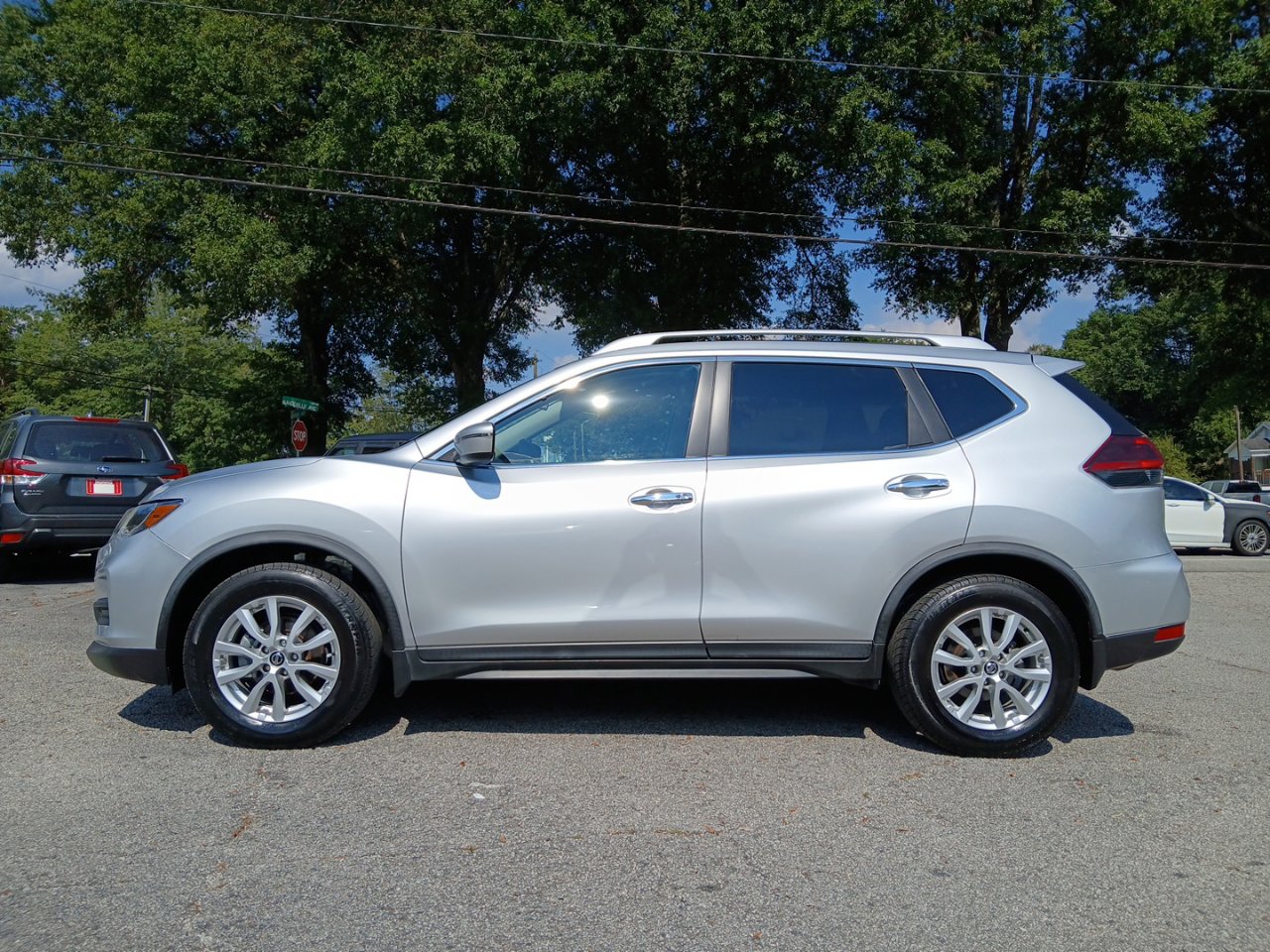 Used 2018 Nissan Rogue SV