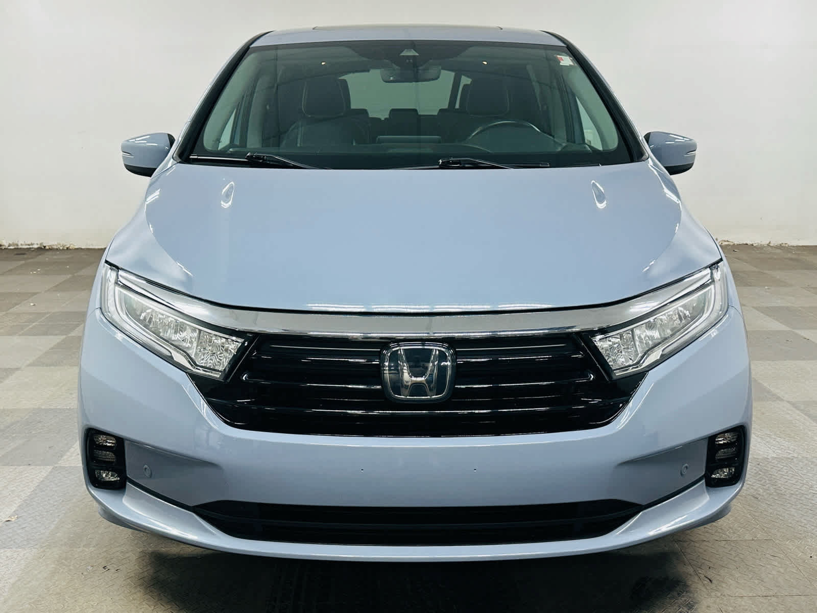 Used 2023 Honda Odyssey Elite image 2