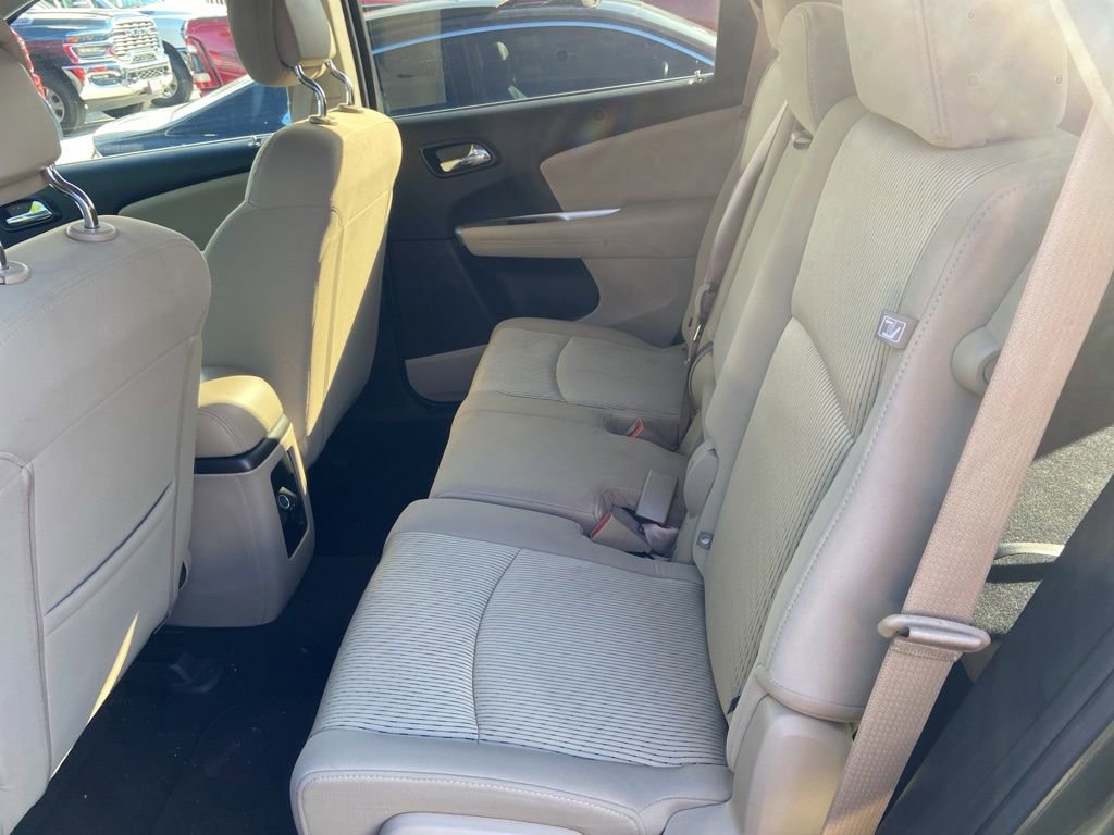 Used 2016 Dodge Journey SE w/ Flexible Seating Group FWD image 35