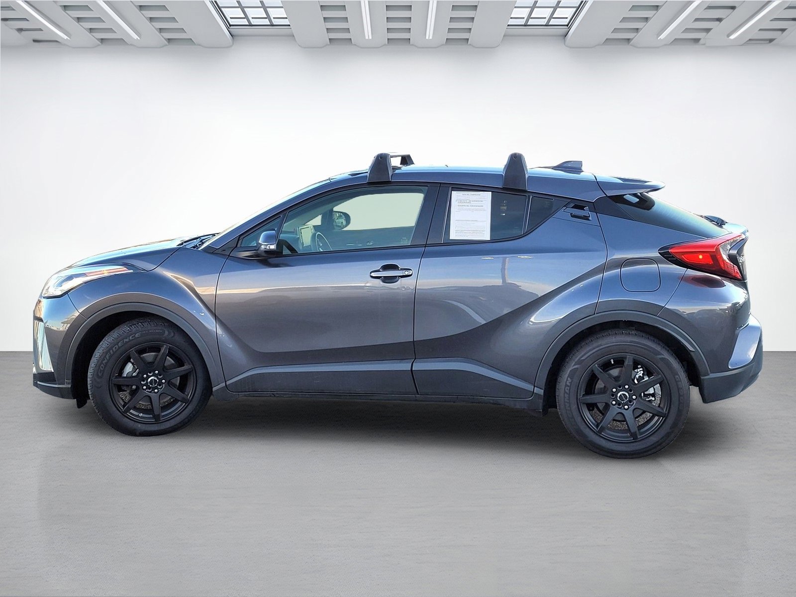 Used 2021 Toyota C-HR LE image 15