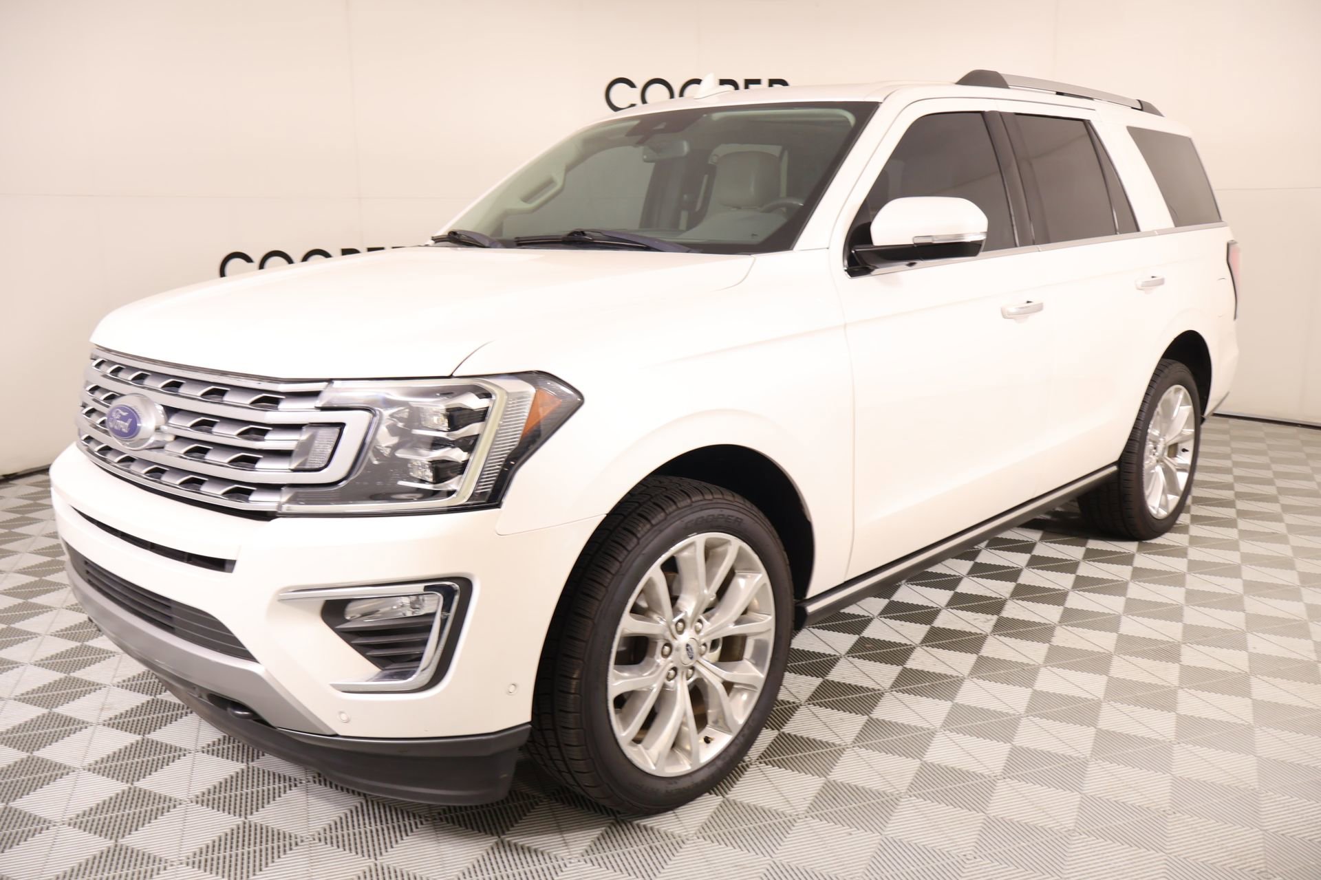 Used 2019 Ford Expedition Limited w/ Equipment Group 302A image 11