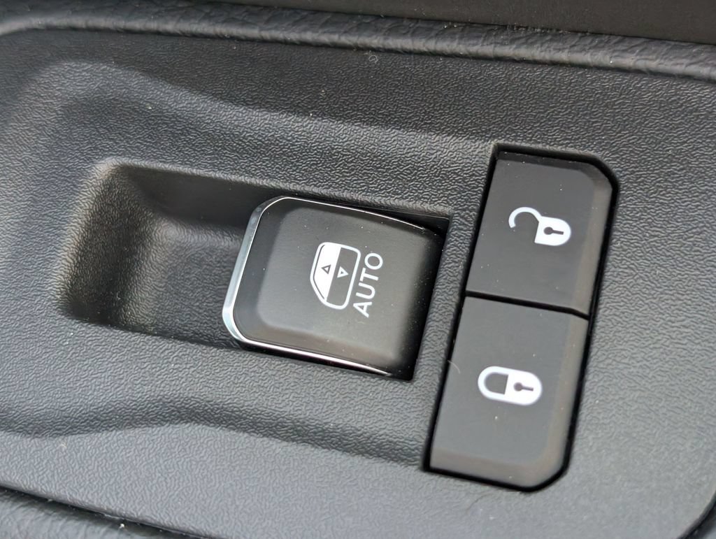 New 2026 RAM 3500 Laramie w/ Night Edition AWD/4WD image 33