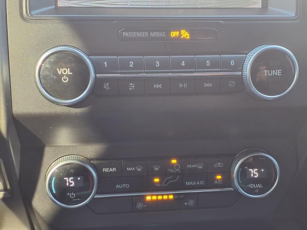 Used 2021 Ford Expedition XLT image 6