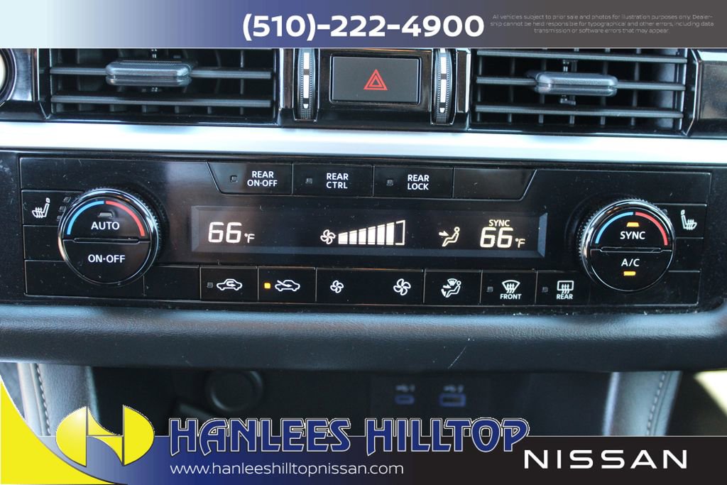 Used 2024 Nissan Pathfinder SV image 25