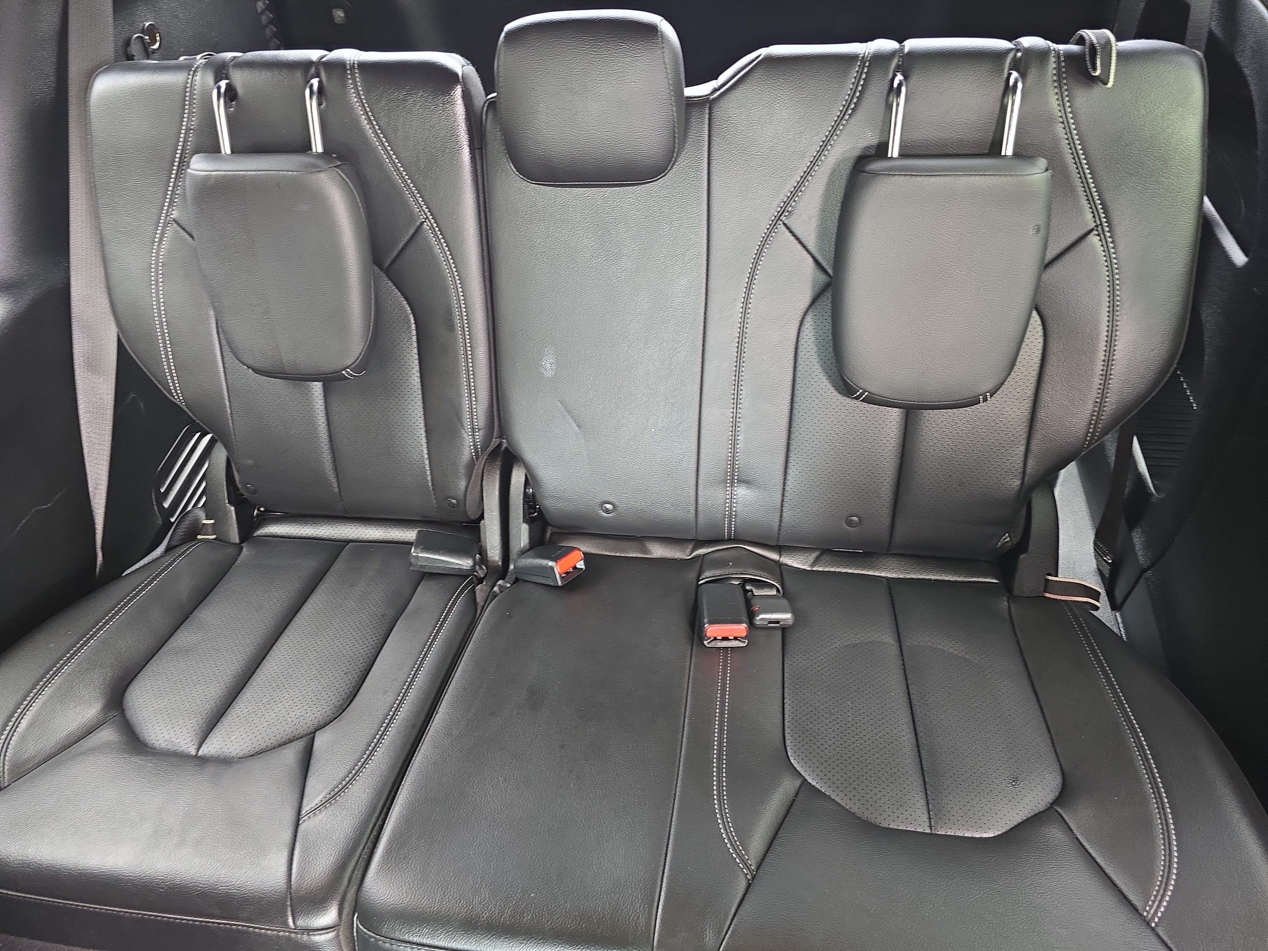 Used 2019 Chrysler Pacifica Touring-L w/ S Appearance Package FWD image 18