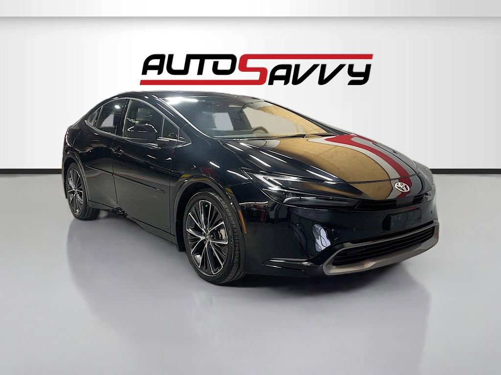 Used 2024 Toyota Prius XLE AWD/4WD image 1