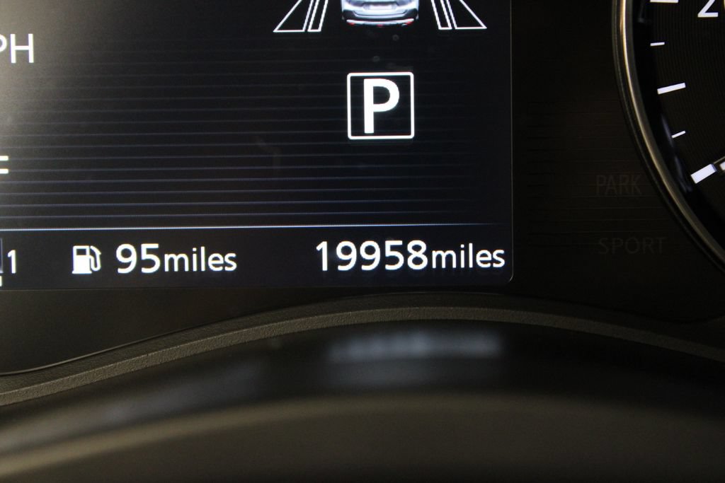 Used 2024 Nissan Kicks SR FWD image 11