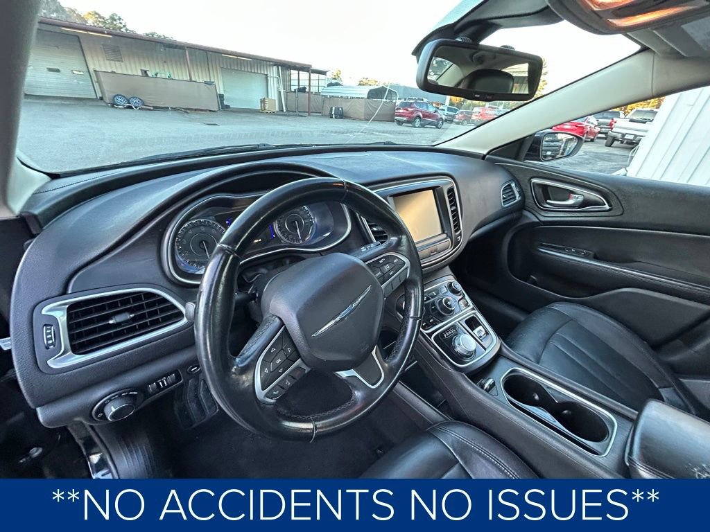 Used 2017 Chrysler 200 Limited Platinum image 2