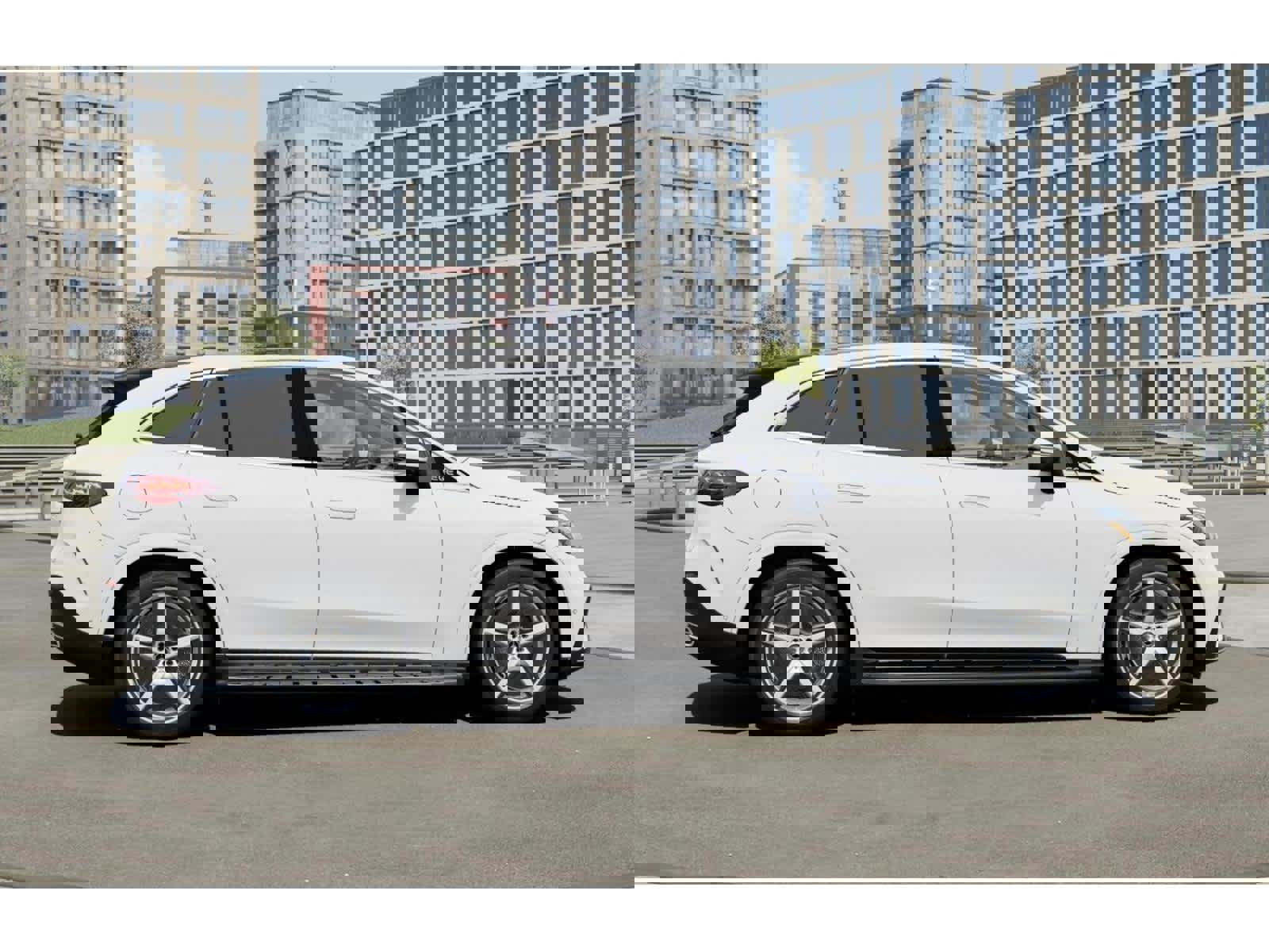 New 2026 Mercedes-Benz EQE 320 4MATIC SUV image 15