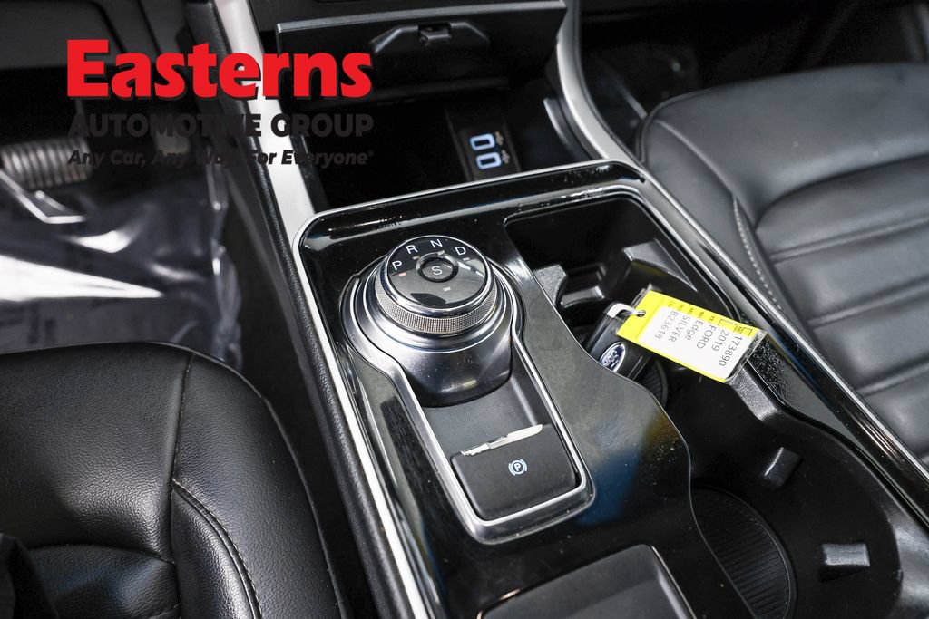 Used 2019 Ford Edge SEL w/ Equipment Group 201A FWD image 14
