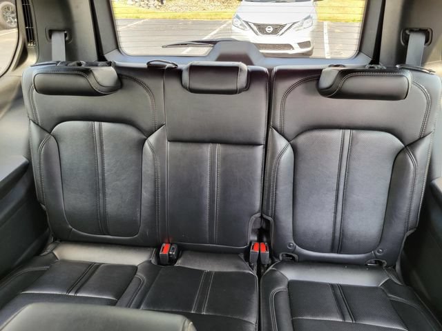 Used 2024 Jeep Wagoneer Series II AWD/4WD image 28