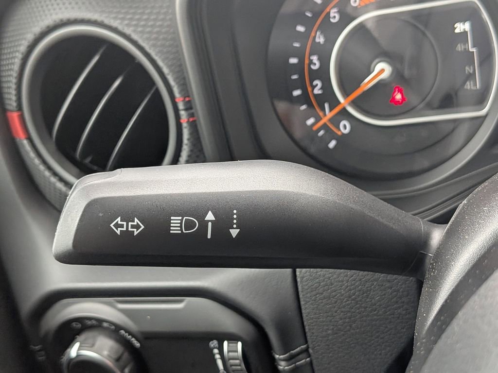 New 2026 Jeep Wrangler Unlimited Rubicon w/ Xtreme 35 Tire Package image 27