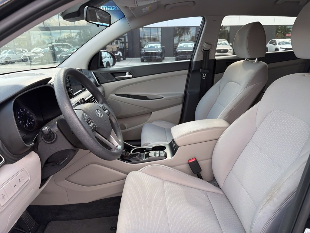 Used 2020 Hyundai Tucson SE image 2