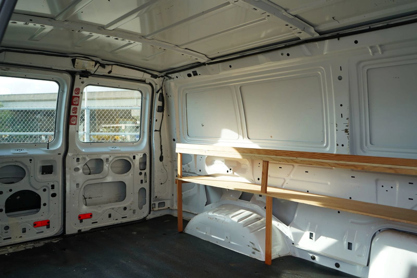 Used 2013 Ford E-150 and Econoline 150 RWD image 18