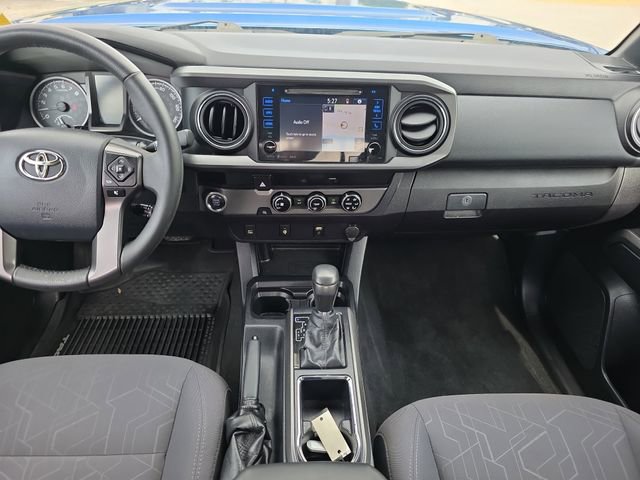 Used 2017 Toyota Tacoma TRD Sport w/ Tow Package RWD image 15