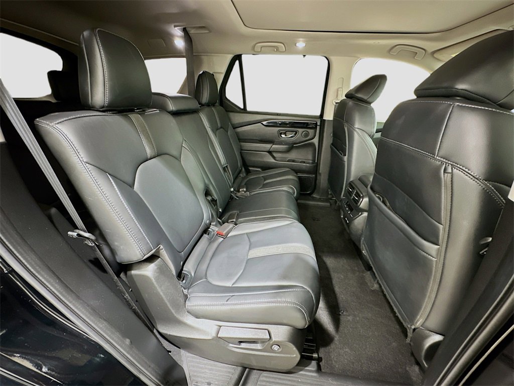 Used 2023 Honda Pilot Touring image 30