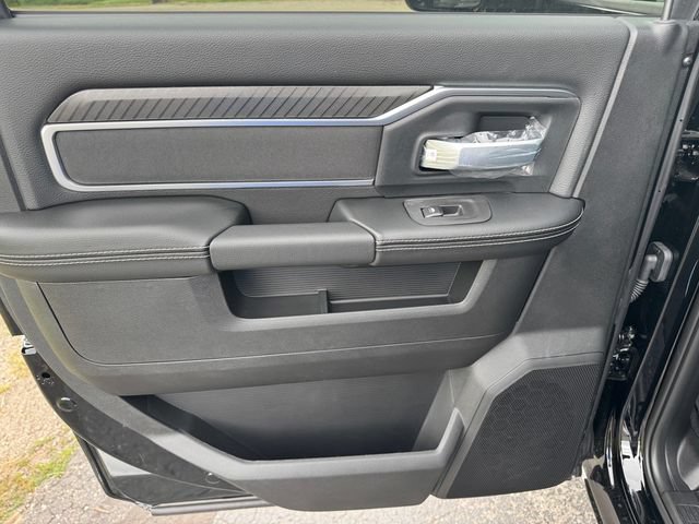 New 2026 RAM 2500 Big Horn AWD/4WD image 18