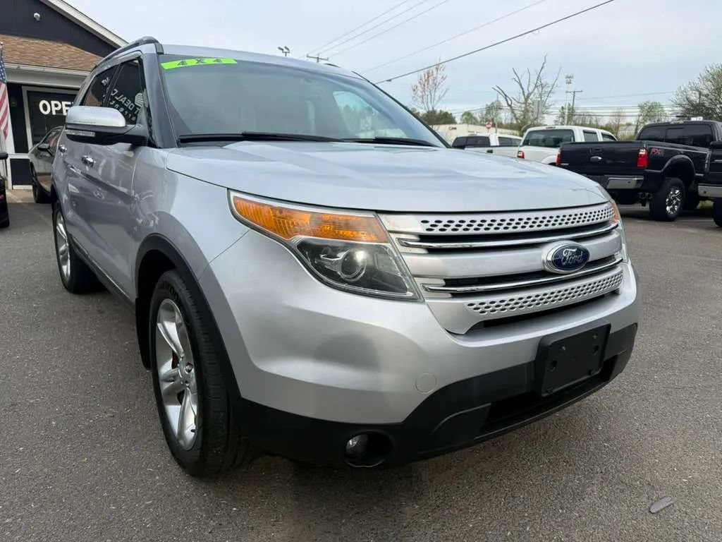 Used 2013 Ford Explorer Limited AWD/4WD image 2