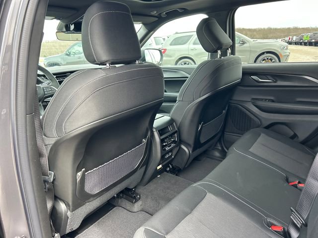 New 2026 Jeep Grand Cherokee Laredo X image 39