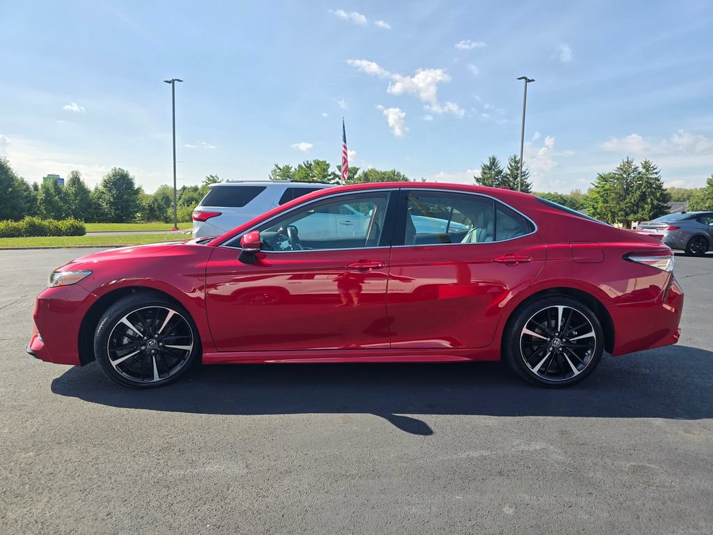 Used 2019 Toyota Camry XSE FWD image 5