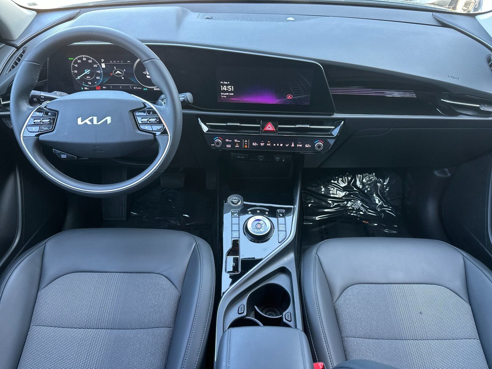 Certified 2024 Kia Niro Wind FWD image 13