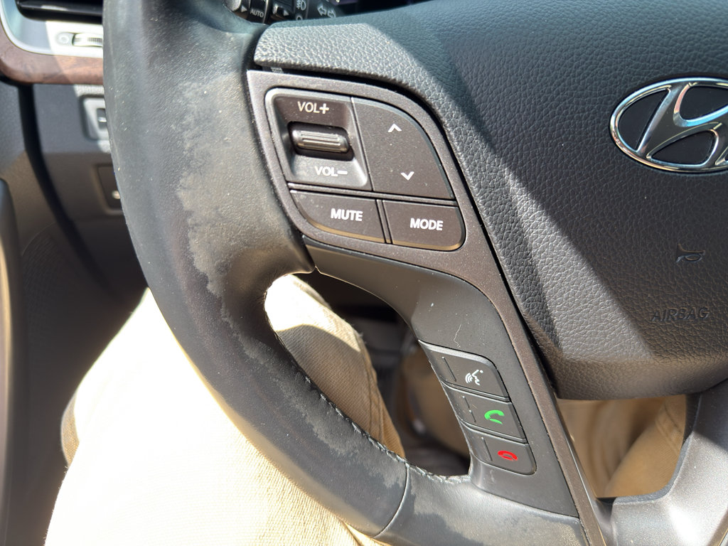 Used 2019 Hyundai Santa Fe XL AWD/4WD image 16