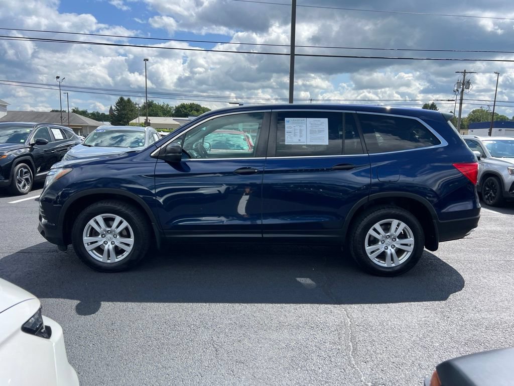 Used 2016 Honda Pilot LX image 2