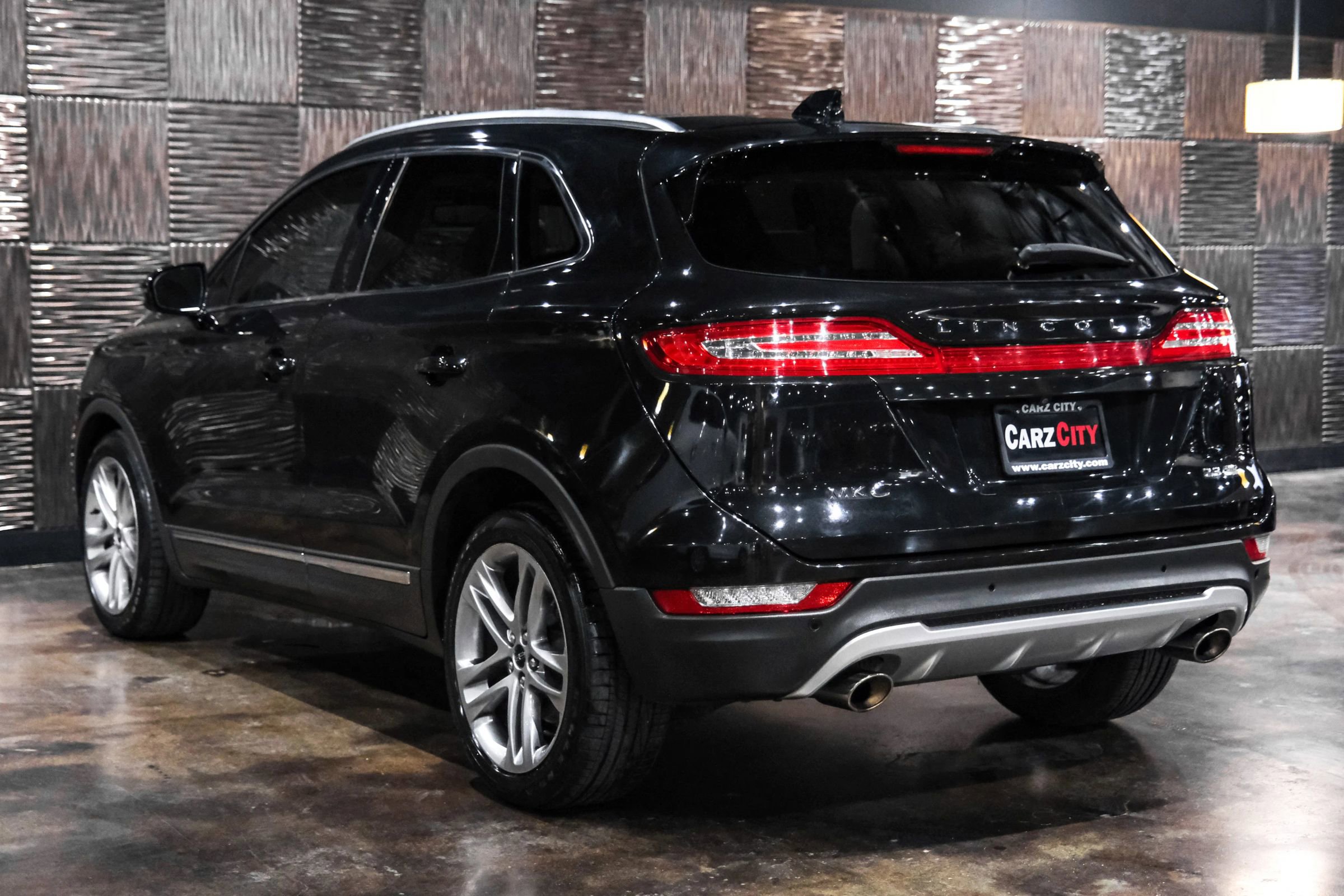 Used 2015 Lincoln MKC AWD w/ Equipment Group 102A Reserve image 10