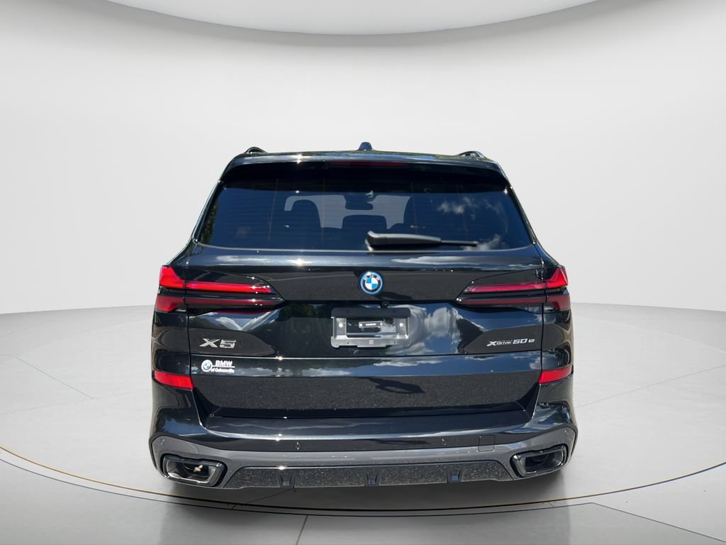 New 2026 BMW X5 xDrive50e w/ M Sport Package AWD/4WD image 6