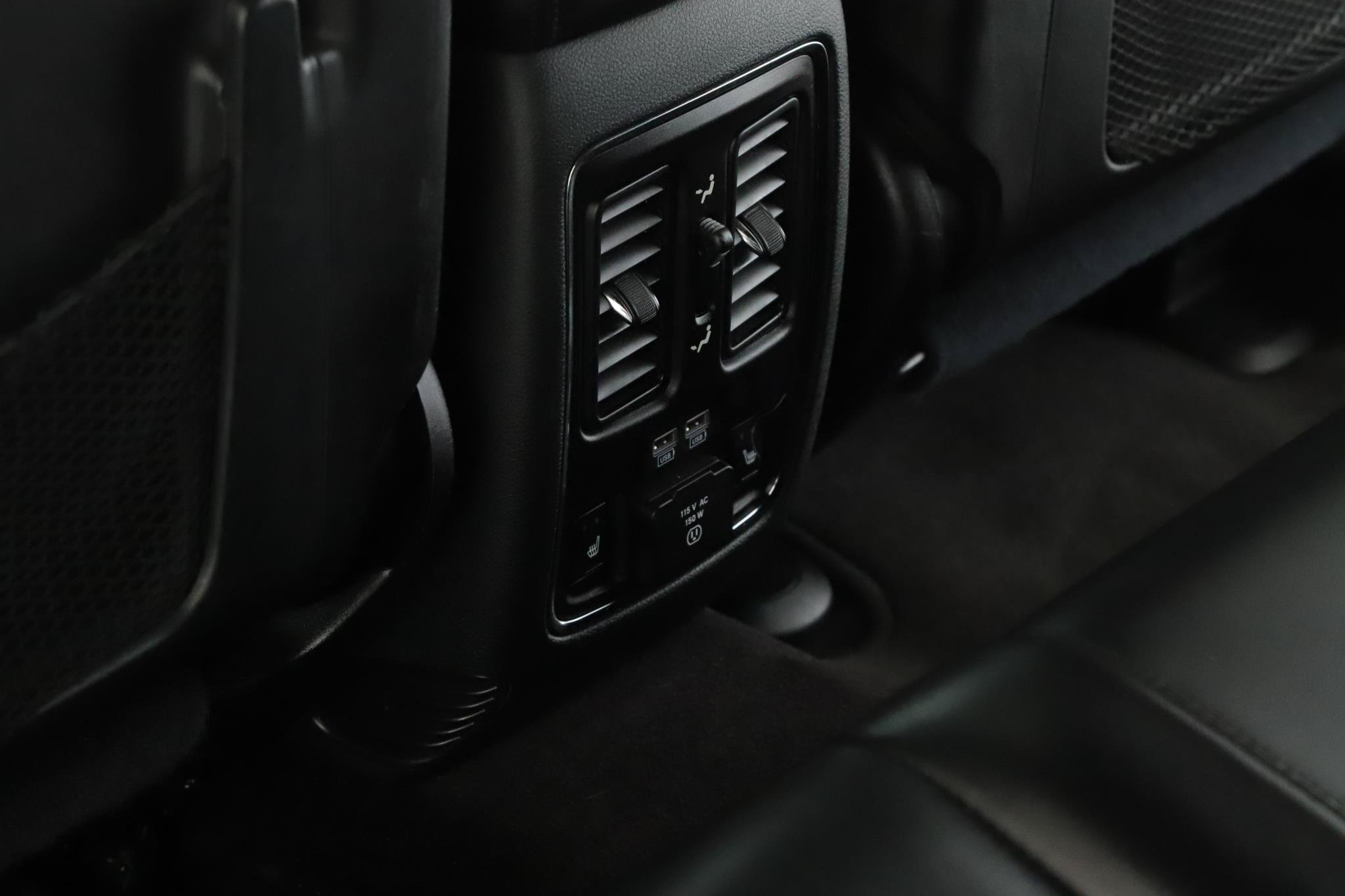 Used 2018 Jeep Grand Cherokee Limited AWD/4WD image 7