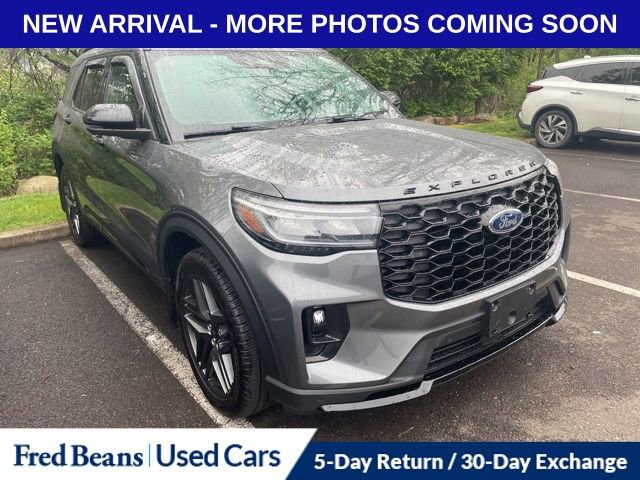 Used 2025 Ford Explorer ST-Line w/ Premium Package