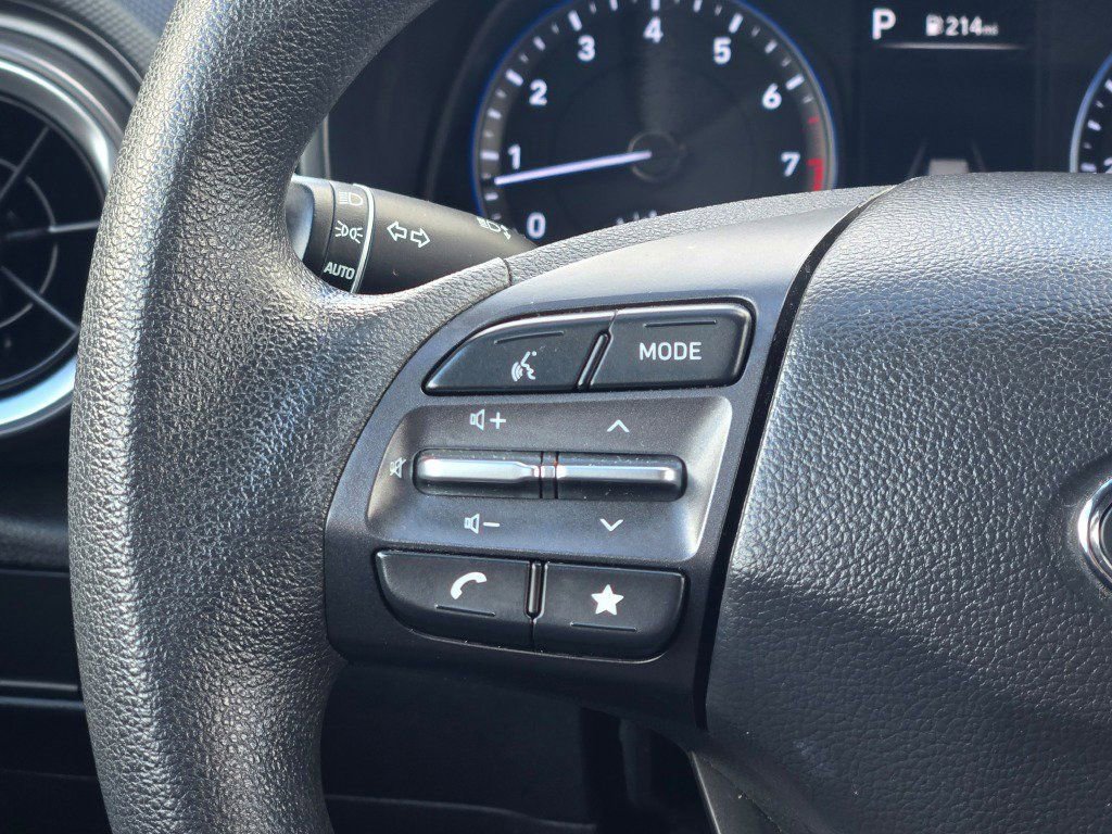 Used 2023 Hyundai Kona SEL AWD/4WD image 26