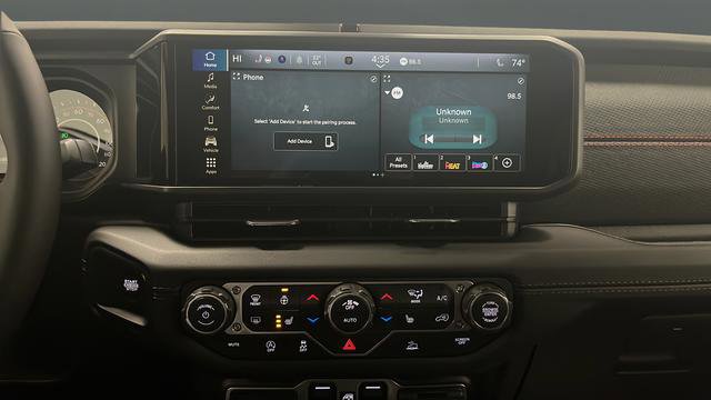 New 2026 Jeep Wrangler Unlimited Rubicon w/ Steel Bumper Group image 25