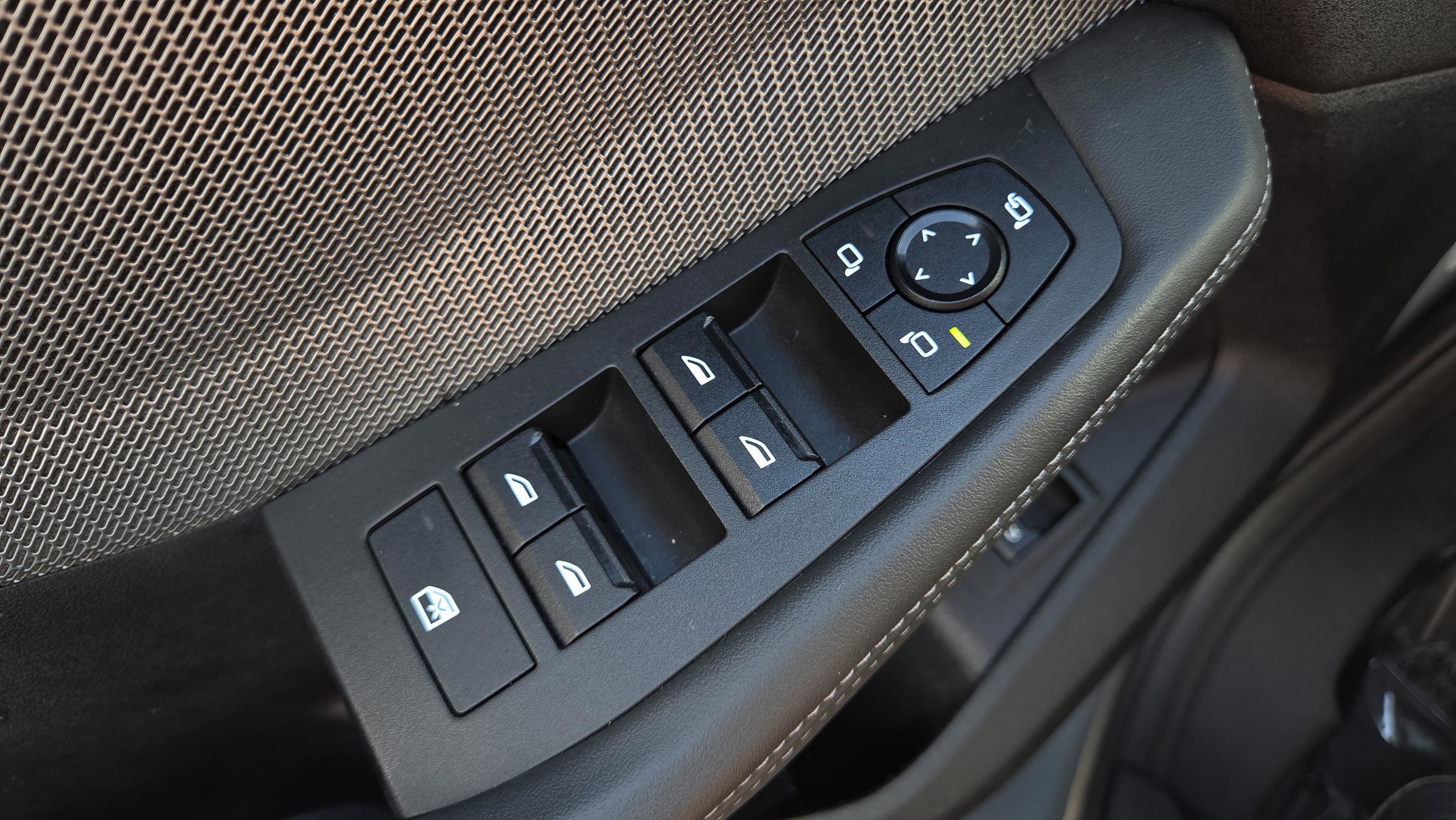 Certified 2025 BMW 228i xDrive 228 xDrive w/ Technology Package image 36