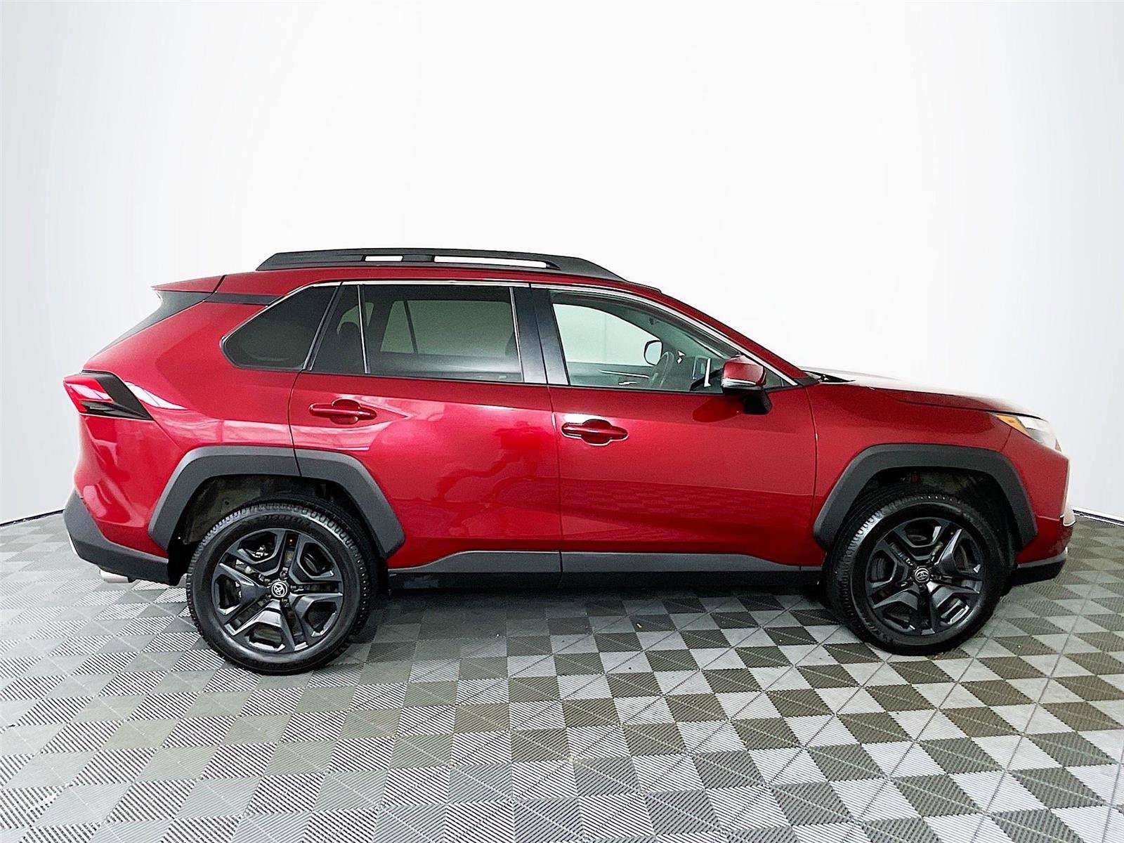 Used 2023 Toyota RAV4 Adventure image 10