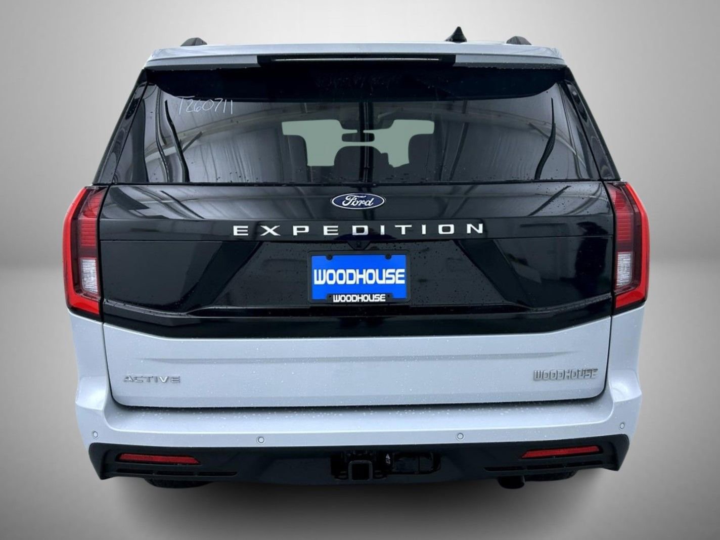 New 2026 Ford Expedition Active image 6