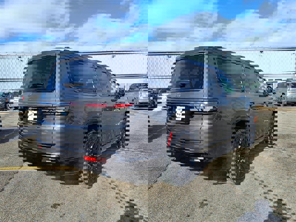 New 2026 Jeep Grand Wagoneer L Limited image 3