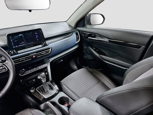 Certified 2023 Kia Seltos S w/ Navigation Package FWD image 22