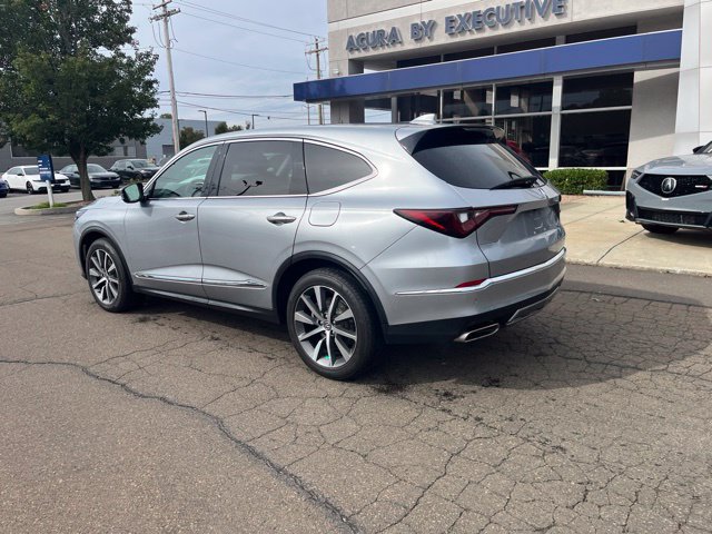 Used 2025 Acura MDX w/ Technology Package AWD/4WD image 7