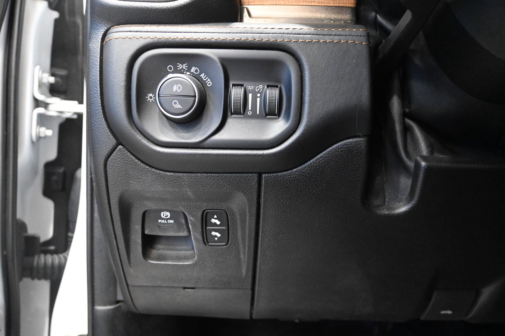 Used 2019 RAM 1500 Limited image 22