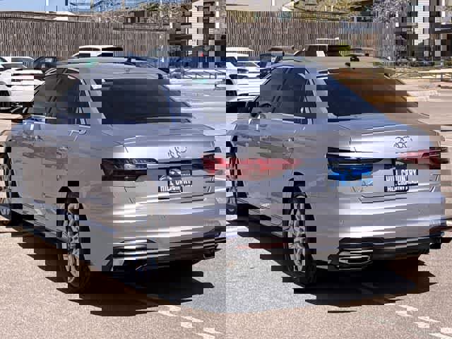 Used 2022 Audi A4 2.0T Premium w/ Convenience Package image 4