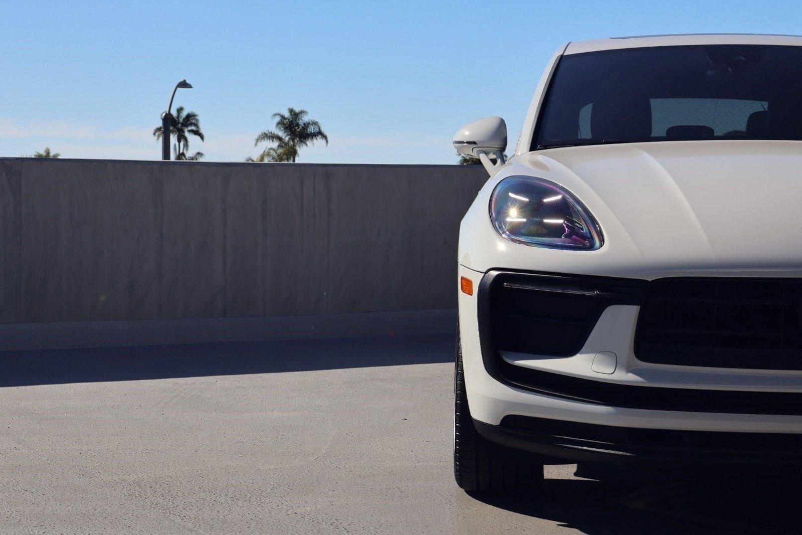 Certified 2025 Porsche Macan image 22