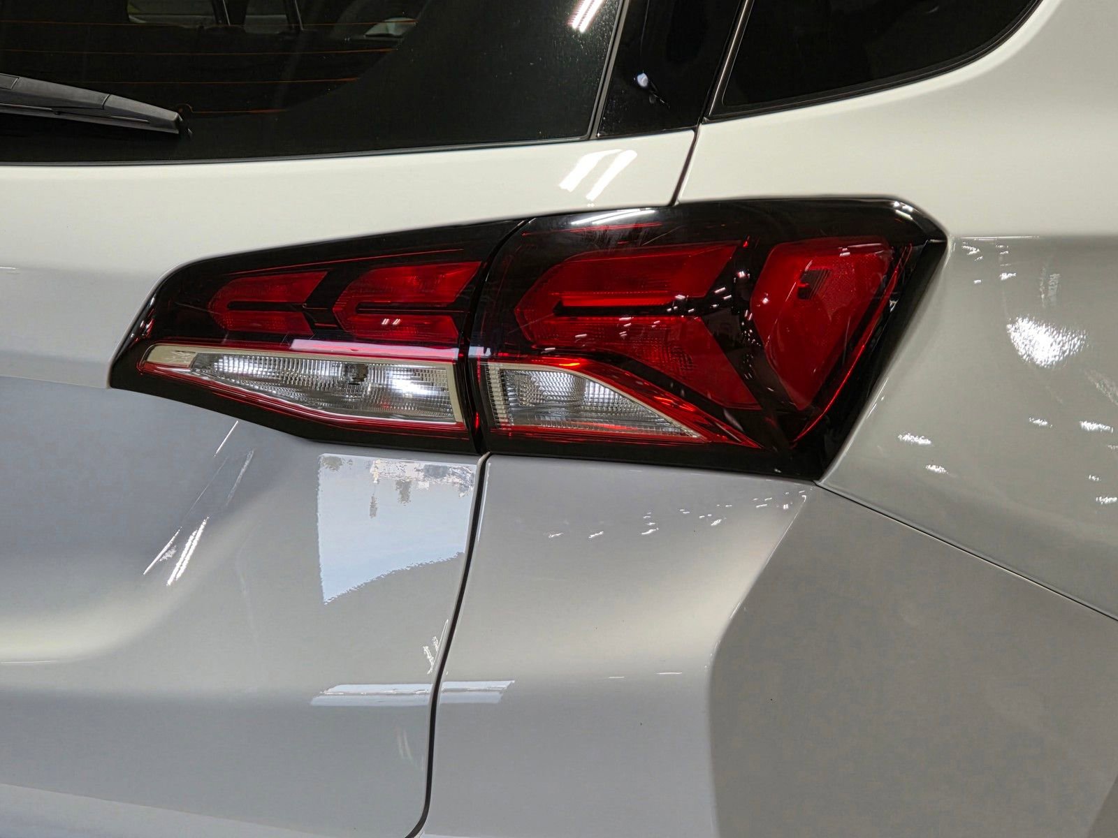 Used 2022 Chevrolet Equinox LS image 11