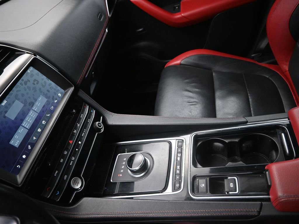 Used 2020 Jaguar F-PACE S image 17
