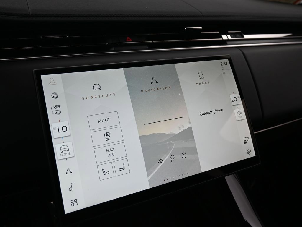 Used 2024 Land Rover Range Rover Sport Dynamic SE image 20