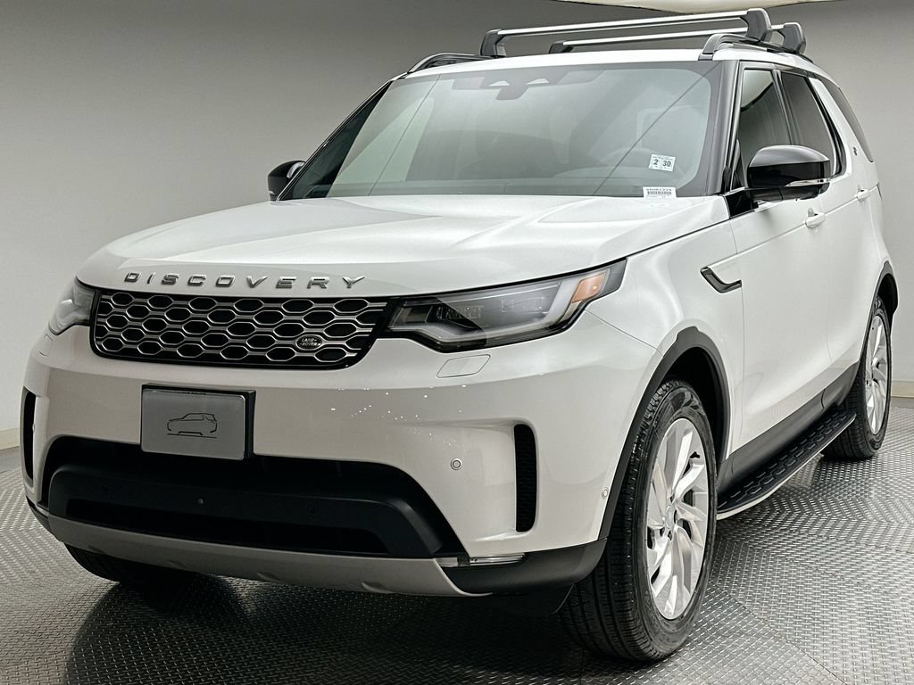 Certified 2025 Land Rover Discovery S AWD/4WD image 1