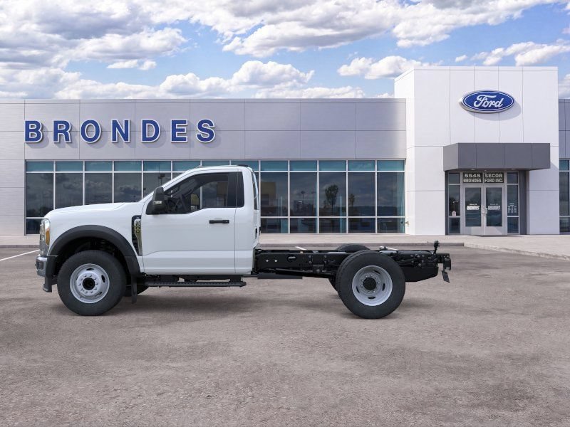 New 2025 Ford F600 4x4 Regular Cab Super Duty w/ XL Chrome Package image 3