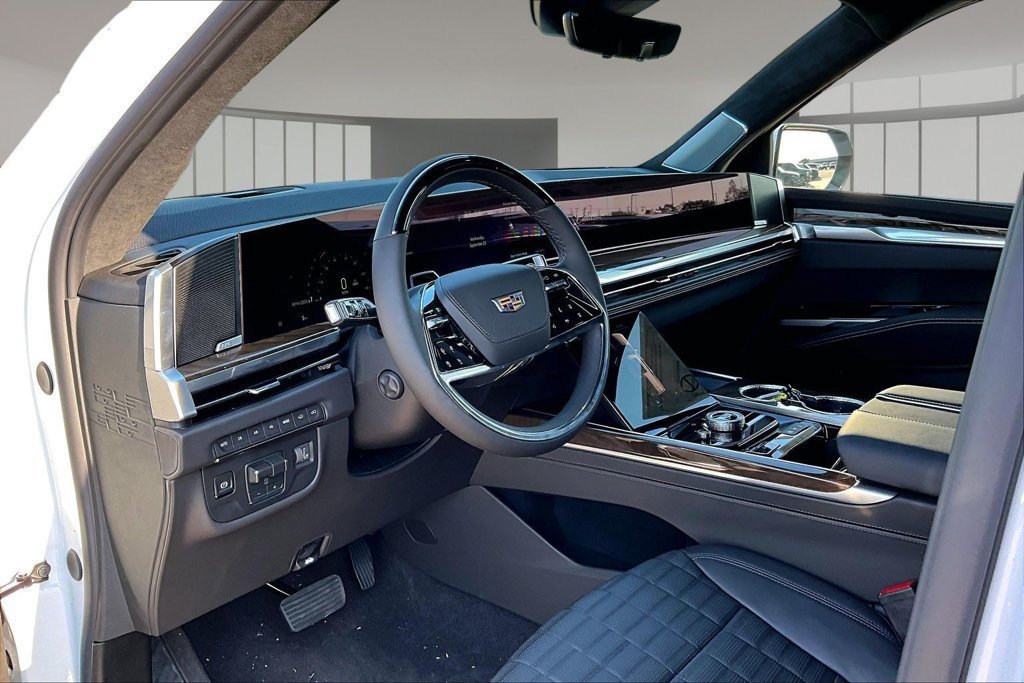 New 2026 Cadillac Escalade ESV Platinum Sport AWD/4WD image 6